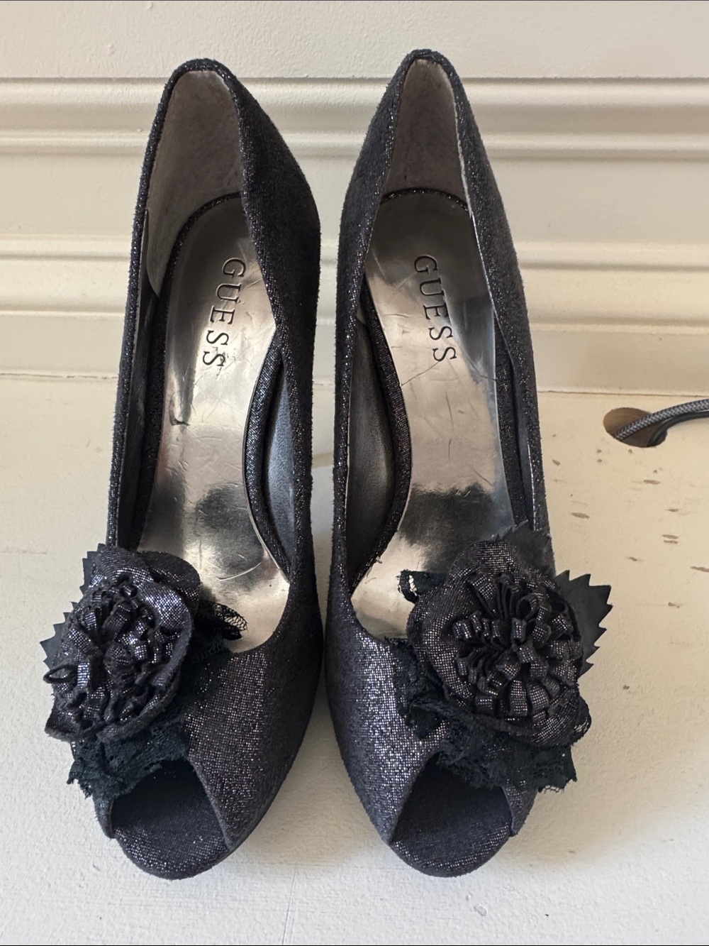 GUESS Black Glitter Peep-Toe Heels with Floral Appliqués